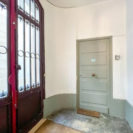 Appartement 154 - Urban Atelier Cinema In